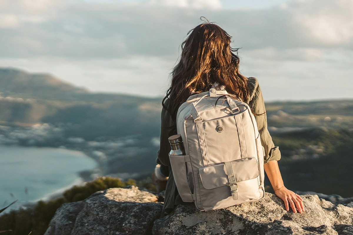 Top 25 Travel Tips to Make your Travel Comfortable and Safe